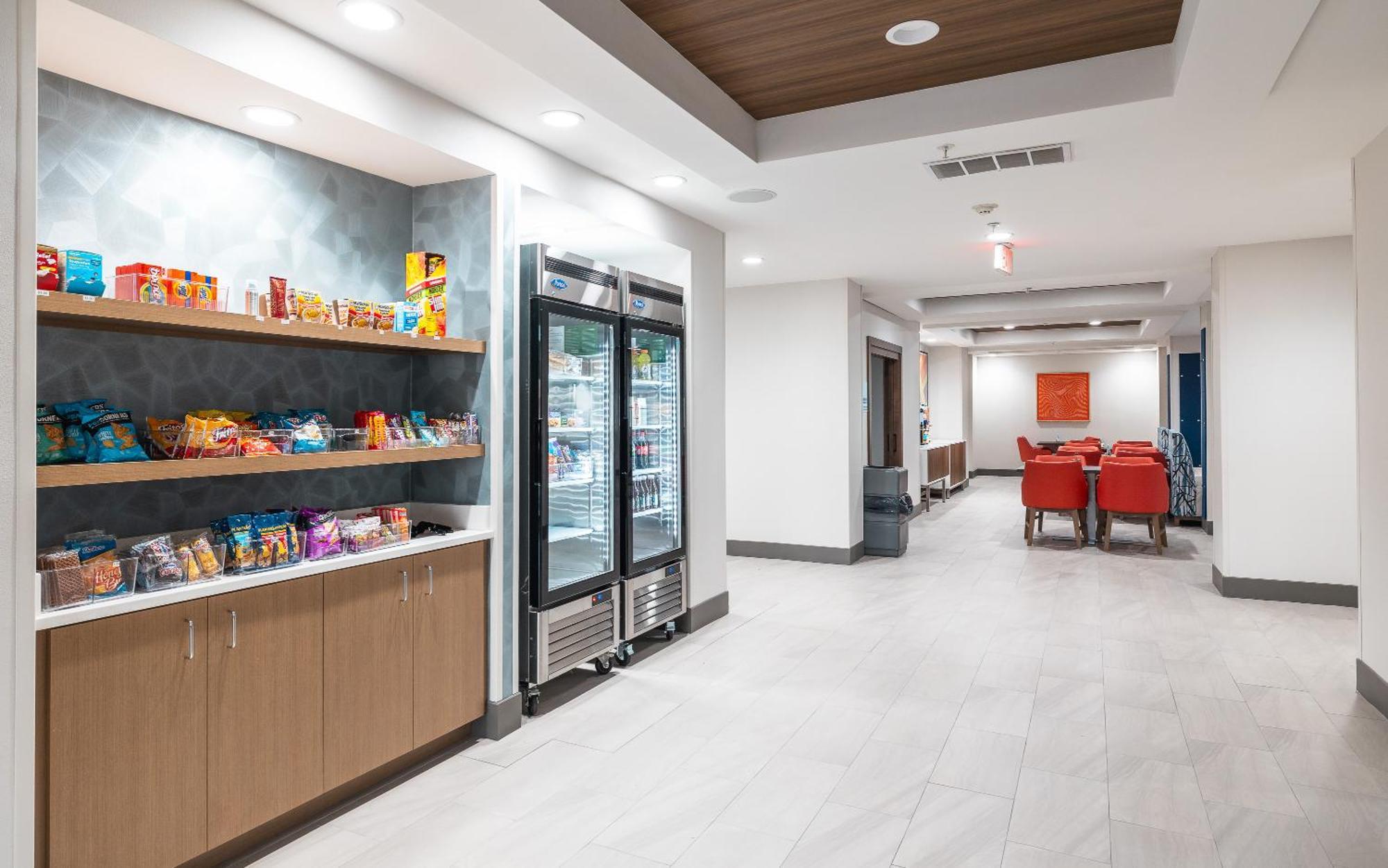Holiday Inn Express Hotel And Suites Saint Robert By Ihg Exterior photo